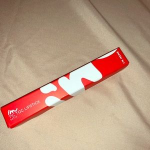 I’m meme tic toc lipstick satin “orange bodysuit”